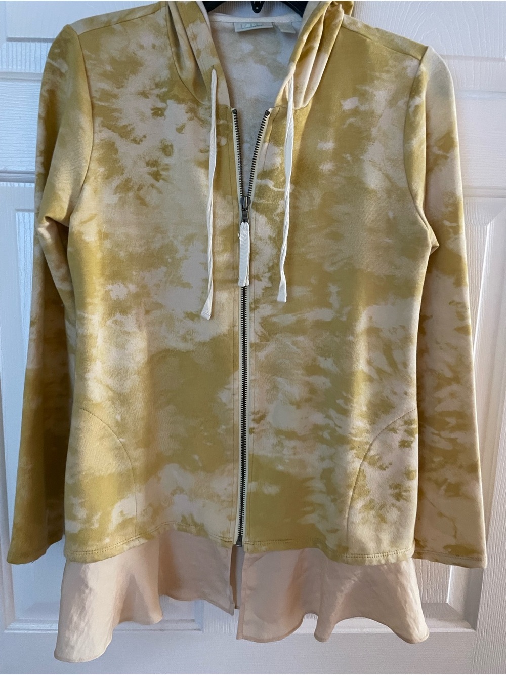 Logo lounge by Lori Goldstein Tie-Dye Yellow Hooded Zip Jacket with Ruffle Hem